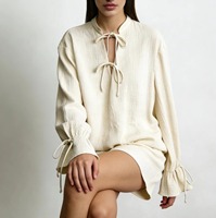 Mini-robe décontractée pour femme, assortiment, coupe ample, col montant, nœud papillon, manches longues, poignets à volants, en gaze de coton texturée, style plage