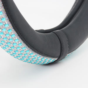 Housse de volant élégante et mature à carreaux avec cristaux, en cuir PU et peluche courte, ajustement universel, antidérapante, pour décoration de voiture - Product Image 5