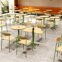 Ensemble de mobilier pour restaurant de style nordique, zone de loisirs et de repos en espace public, table et chaises, pour la vente de thé au lait, café et en-cas