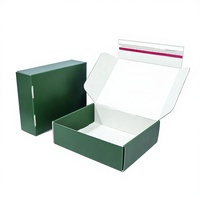 Boîte d'expédition en carton ondulé personnalisée pour vêtements et cadeaux, fabriquée par Mailer Box Factory