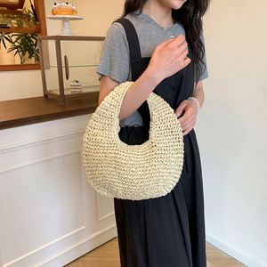 โรงงานขายกระเป๋าถือสานรูปครึ่งวงกลมธรรมชาติสำหรับผู้หญิง กระเป๋าสะพายชายหาด กระเป๋าถือสานสำหรับผู้หญิง - Product Image 5