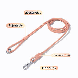 Laisse rétractable multifonction pour chien avec porte-sac à déjections, en PVC souple, conception anti-emmêlement, système de chargement facile, durable et imperméable - Product Image 3