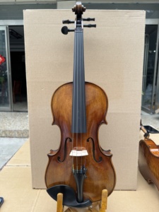 4/4 , 1/2 ,3/4 violon fait à la main dos en érable massif table en épicéa pont de cordes en nylon prêt à jouer un son doux - Product Image 2