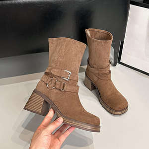 Bottes courtes à bout carré en cuir véritable pour femmes 2026, à semelle épaisse, style décontracté, de créateur, pour l'extérieur, hauteur genou - Product Image 3