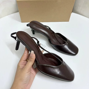 Sandalias de tacón versátiles con recortes para mujer - Punta cuadrada, punta cerrada, tiras finas, correa trasera, elegantes zapatos de vestir para exteriores - Product Image 3