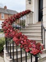 Chemin de fleurs artificielles en soie sur mesure pour rampes d'escalier, allées de mariage et arrangements floraux au sol, rangée de fausses fleurs