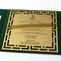 Invitation de mariage élégante, personnalisée, faite à la main, en velours vert, couverture rigide, monogramme doré, design luxueux, invitation découpée au laser