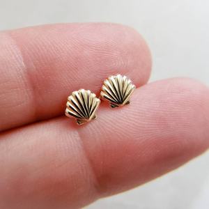 Milskye फैशनेबल 14kGold मढ़वाया आभूषण 925 स्टर्लिंग चांदी मिनी खोल अद्वितीय स्टड कान की बाली - Product Image 2