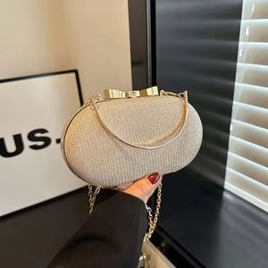 Vente en gros d'usine, sac à main en métal de style floral, sacs de luxe en cristal, sacs de soirée pour femmes, sacs à main en strass en stock - Product Image 1