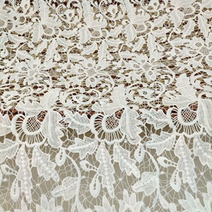 Nouveau <span class=keywords><strong>Soluble</strong></span> dans l'eau lait soie fleur feuille pleine largeur creux dentelle broderie couleur Pure tissu belle robe de mariée blanche tissu - Product Image 4