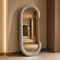 Miroir sur pied en velours pleine longueur, forme de nuage ondulé, avec support, couleur personnalisée, vente en gros et au détail, décoration