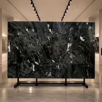 Dalle de quartzite Verde Lapponia - Pierre naturelle verte avec veinage blanc pour comptoir, mur et sol, grande dalle polie