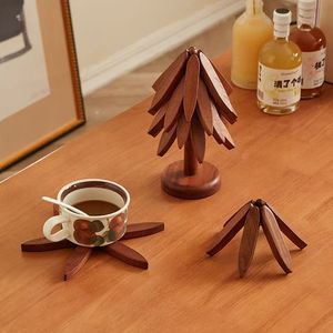 Natural Christmas Tree Shape Foldable Wooden <strong>Trivets</strong> Modern Cartoon Kitchen Table <strong>Stand</strong> for Hot Dishes Pot Bowls Teapots - Product Image 5