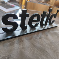 Plaque de nom en acrylique 3D personnalisée avec logo de marque imprimé, support d'affichage pour bureau, hôtel, réception, comptoir, plaque de nom de bureau en acrylique