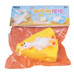 Juguete Blandito de TPR con Forma de Pastel de Queso y Pato Realista de 8.5cm, Regalo Creativo y Relajante para Aliviar el Estrés para Niños y Adultos - Product Image 3