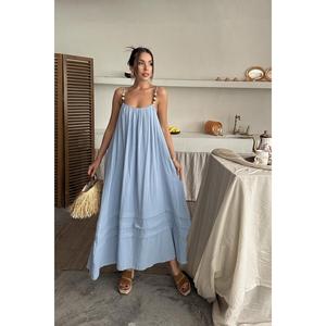 Robe longue décontractée en mousseline bleue élégante à fines bretelles, dos nu, respirante et tissée, idéale pour les loisirs - Product Image 6