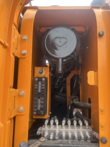 Excavadora Hyundai R275LC-9T Usada |   En Buen Estado y a Bajo Precio, Ideal para Proyectos de Construcción - Product Image 3