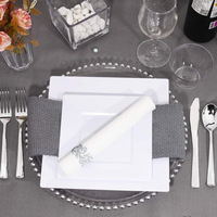 Assiettes jetables carrées blanches, assiettes de fête en plastique robustes pour Thanksgiving de Noël