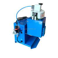 Machine de bureau automatique de distribution de colle thermofusible 2L pour l'industrie électronique