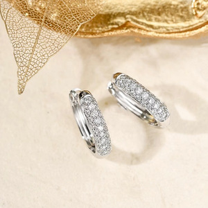 Boucles d'oreilles brillantes pour femmes, accessoires d'oreille pour un usage quotidien - Product Image 3