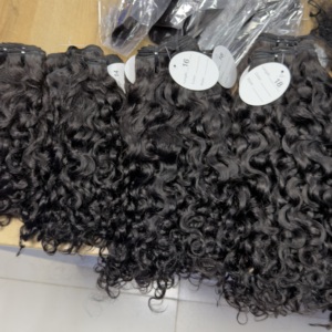 Extensions de cheveux naturels bruts de qualité supérieure, alignés sur les cuticules, du Cambodge, de 10 à 40 pouces, 100 % cheveux humains, bouclés style Caraïbes - Product Image 4
