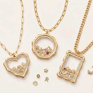 Großhandel 18K Gold Kupfer Öffnungsfähiger Unregelmäßiger Herz-Quadrat-Medaillon-Anhänger, Hohler DIY Öffnungsfähiger Halsketten-Anhänger, Individueller Charm - Product Image 1