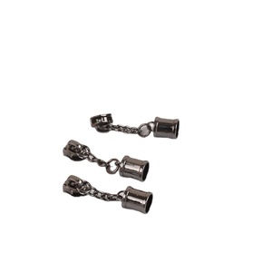 Glissières de <span class=keywords><strong>fermeture</strong></span> <span class=keywords><strong>éclair</strong></span> métalliques personnalisées de haute qualité <span class=keywords><strong>10</strong></span> <span class=keywords><strong>mm</strong></span> pour vêtements avec petite clochette - Product Image 2