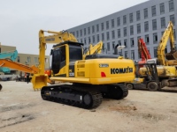Excavatrice Komatsu d'occasion 90% neuve, 22 tonnes, provenance Japon, modèle PC220-8, à vendre