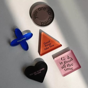 Nouveauté : Cadre photo magnétique en acrylique personnalisé, aimant de réfrigérateur avec thèmes de remise de diplôme et de Pâques, étanche et écologique - Product Image 3