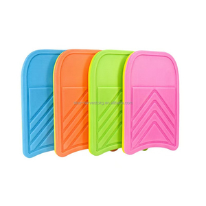 Planche de natation carrée en mousse EVA pour enfants, pressée à chaud, idéale pour l'entraînement en piscine des débutants, étanche et offrant une assistance à la flottabilité - Product Image 2