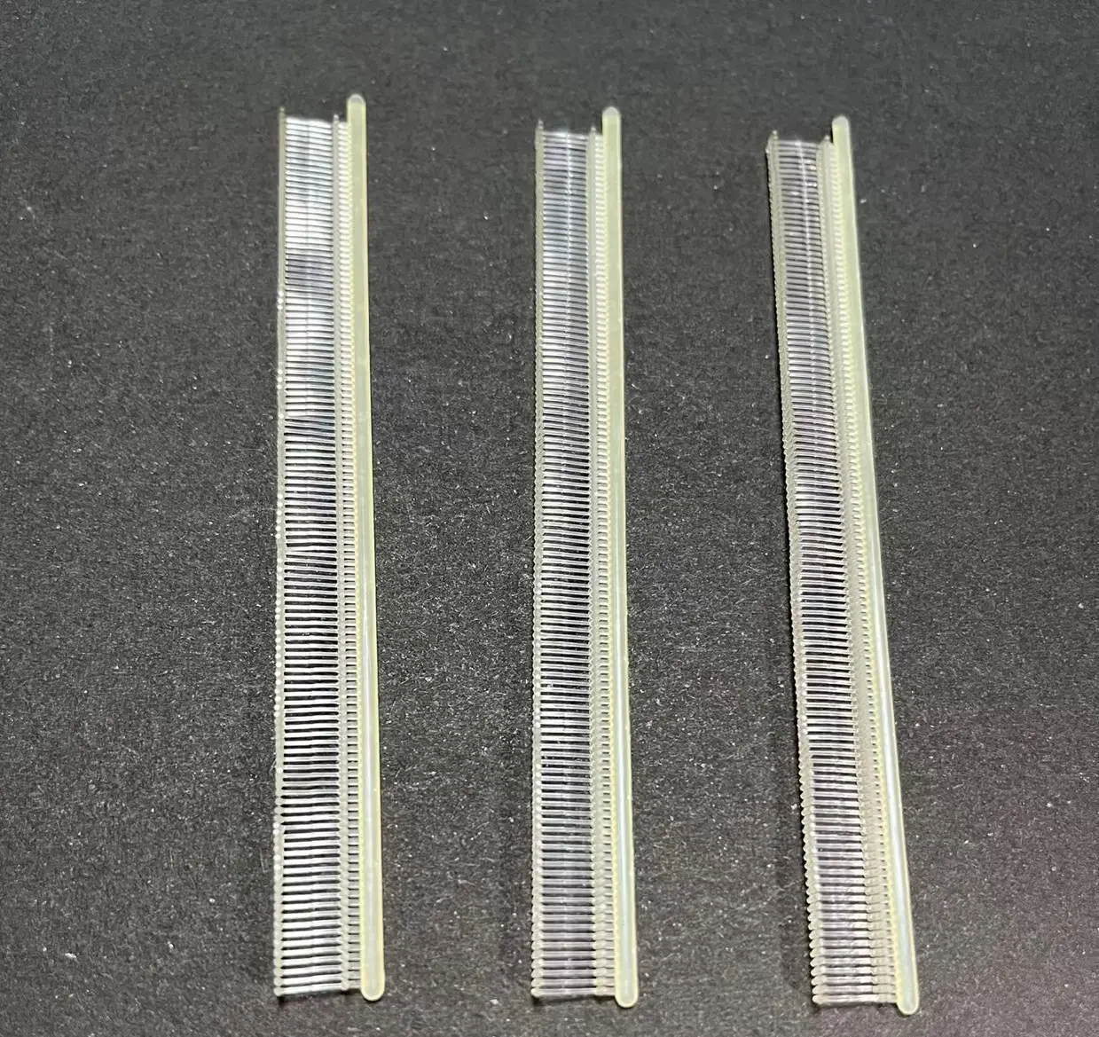 Micro gắn thẻ Súng nhựa cứng t End tag pins Micro Fine Pin 4.4-5.4 mét thu nhỏ nhựa tốt pins