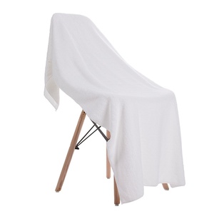 <span class=keywords><strong>Serviette</strong></span> de Bain en Polaire Corail Blanche Unie à Motif Uni, Taille Adulte, Ultra Absorbante pour Hôtels, Salons de Beauté, Hammams et Salles de Bain - Product Image 1