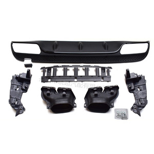 ชุดแต่งกันชนหลัง Mercedes-Benz W205 C63 วัสดุ ABS พร้อมปลายท่อไอเสียแบบดัดแปลง ขนาด 148 ซม. สำหรับรถยนต์ C-Class ปี 2015-2018 - Product Image 1