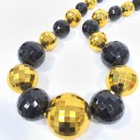 Collier géant en perles de plastique noir et or pour fête de carnaval, décoration de fête, collier de carnaval, collier de fête