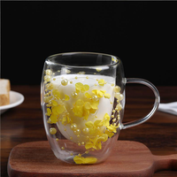 Tasse à café en verre à double paroi, résistante à la chaleur, durable, avec fleur séchée et perle, prix de gros abordable