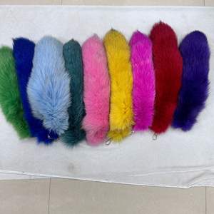 Grossiste d'usine <span class=keywords><strong>en</strong></span> Chine, grand et moelleux porte-clés <span class=keywords><strong>en</strong></span> queue de renard véritable, jouets de cosplay, grandes queues de renard bleues naturelles, pendentif pour sac - Product Image 4