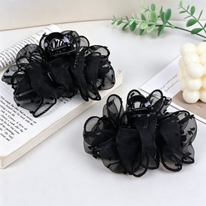 Pince à cheveux de luxe noire à pois en maille effet bulle, grande taille, pince requin haut de gamme pour cheveux épais - Product Image 2