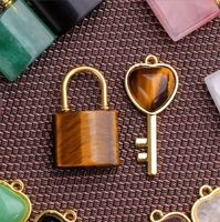 2024 serrure clé Couple pendentif collier ensemble pierre précieuse or concentrique oeil de tigre améthyste cadenas guérison cristal pendentif femmes