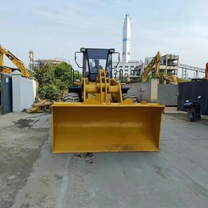 Cargadora de Ruedas Komatsu WA320-3 en Buen Estado, Equipo de Construcción Confiable Listo para Exportación, Capacidad de 1.6t - Product Image 6