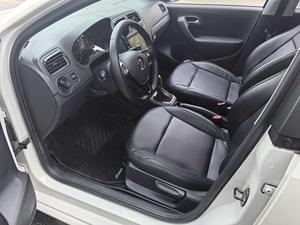 Sedán de gasolina de color claro Volkswagen <span class=keywords><strong>Polo</strong></span> Turbo usado más vendido con asientos de tela de transmisión manual techo solar panorámico - Product Image 4