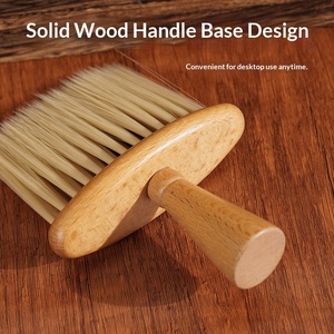 Brosse à barbe en bois <span class=keywords><strong>de</strong></span> hêtre durable <span class=keywords><strong>de</strong></span> haute <span class=keywords><strong>qualité</strong></span> avec poils doux, idéale pour l'entretien quotidien <span class=keywords><strong>de</strong></span> la barbe masculine - Product Image 2