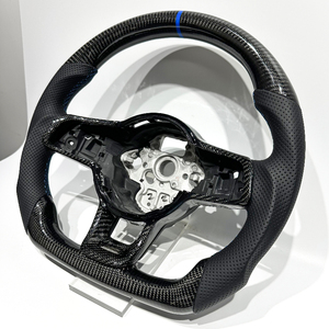 Volante de Fibra de Carbono Negro para VW MK7, Envío Directo desde Almacén en EE. UU., Línea Azul en la Parte Superior, Estilo Deportivo, Gran Venta Global - Product Image 4