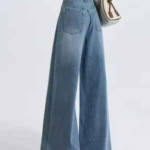 Jeans en coton personnalisés OEM à taille basse pour femme, style streetwear ample, denim rétro délavé, coupe baggy évasée pour filles - Product Image 5