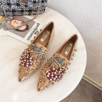 Chaussures plates d'été pour femmes avec des motifs en strass et des rivets, pantoufles pointues en cerise, nouvelle inspiration de célébrités