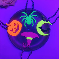 Colliers de perles d'Halloween Offre Spéciale Colliers de chauves-souris fantômes citrouille d'Halloween pour les décorations de fête d'Halloween brillent dans le noir