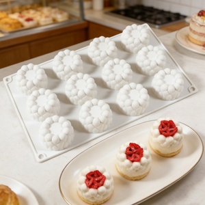 แม่พิมพ์ซิลิโคนรูปทรงเมฆสำหรับทำขนมมูส ขนมหวานฝรั่งเศส ช็อกโกแลตเค้ก ใช้กับเตาอบได้ บรรจุแยกชิ้น - Product Image 1