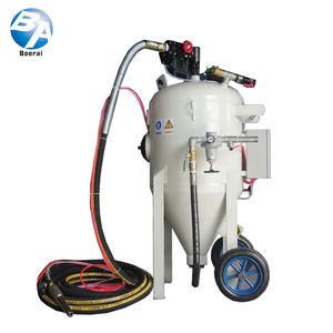 Pot <span class=keywords><strong>mobile</strong></span> de pression de machine de sablage de l'eau pour décaper le sablage de nettoyage - Product Image 2