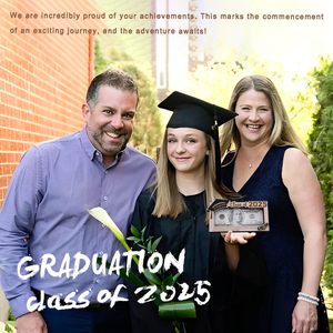 Portefeuille en bois de 7 pouces personnalisé pour la remise des diplômes, classe de 2025, avec décoration lettre et pochette pour certificat - Product Image 5