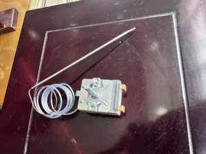 Thermostat capillaire réglable pour réfrigérateur, interrupteur <span class=keywords><strong>de</strong></span> contrôle <span class=keywords><strong>de</strong></span> température pour pièces <span class=keywords><strong>d</strong></span>'appareils <span class=keywords><strong>de</strong></span> réfrigération et <span class=keywords><strong>de</strong></span> congélation - Product Image 3