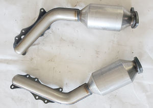 Convertisseur catalytique en céramique Euro1 pour Toyota 4 Runner <span class=keywords><strong>Catalyseur</strong></span> de tuyaux d'échappement de <span class=keywords><strong>voiture</strong></span> bon marché pour TOYOTA FJ CRUISER (GSJ1 _) 4.0 4WD - Product Image 3